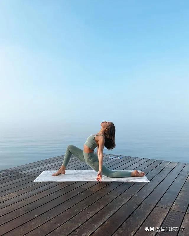 瑜伽打卡早安图片真实,瑜伽0基础打卡第一天