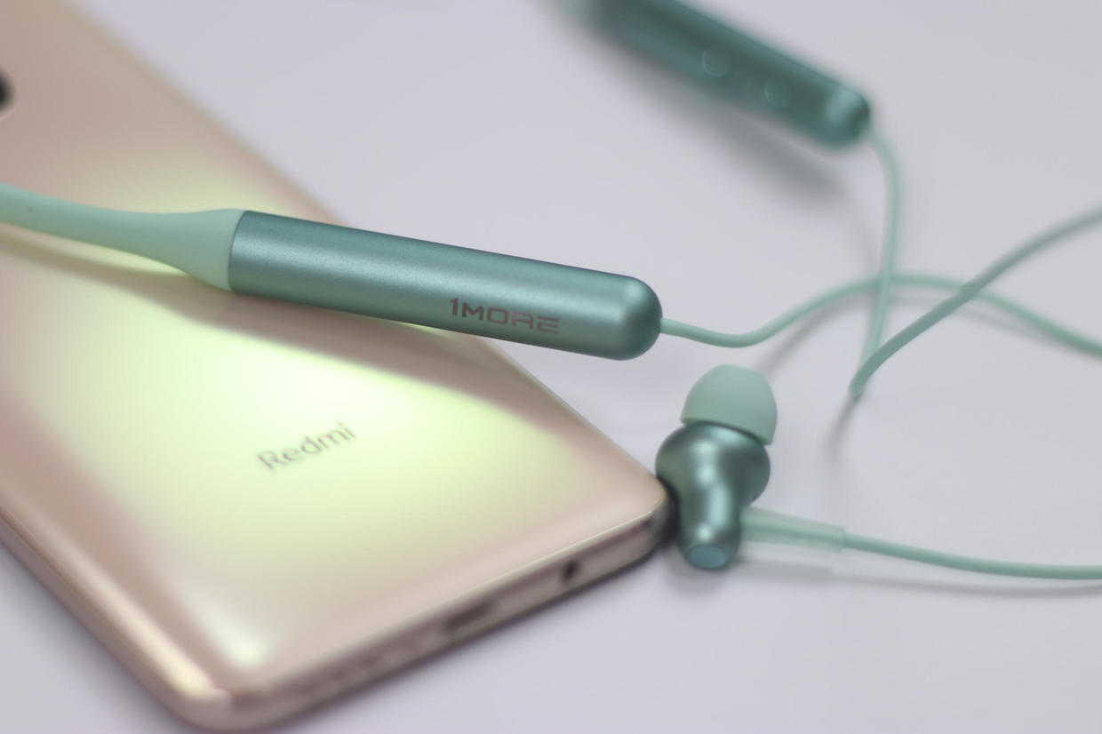 万魔真pro耳机,airpodspro和万魔蓝牙耳机哪个好