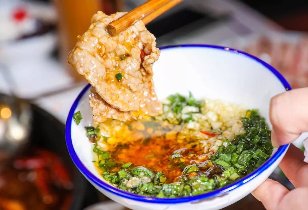 牛排与火锅完美结合，分分钟挑逗你的味蕾