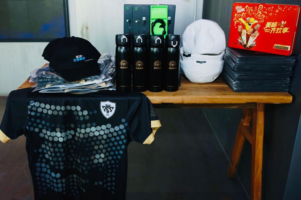 黑鲨手柄怎么玩实况足球,黑鲨游戏游戏模式