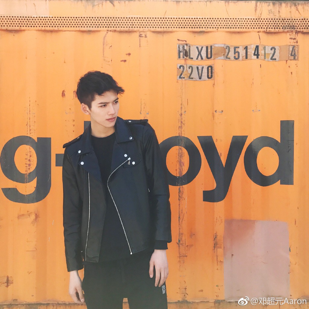 易烊千玺偶练,易烊千玺小成员