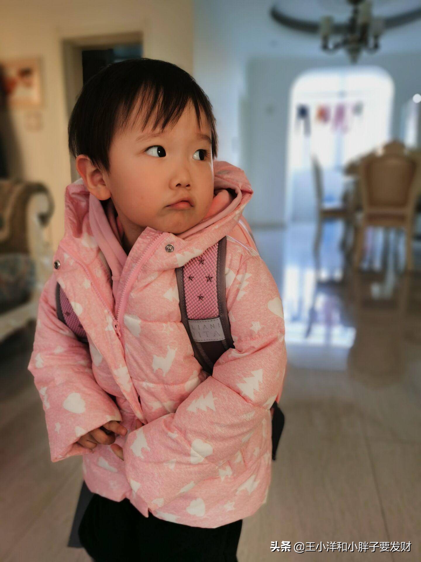 做个个性时尚的潮童|斐乐FILAKIDS双肩儿童书包评测