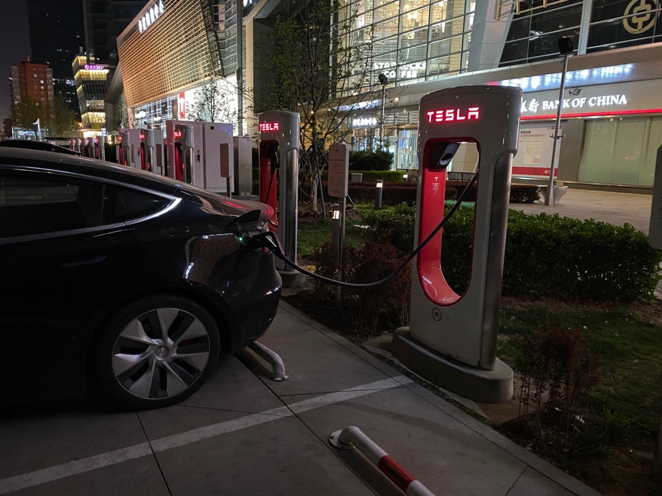 美系性能新星——浅谈Tesla