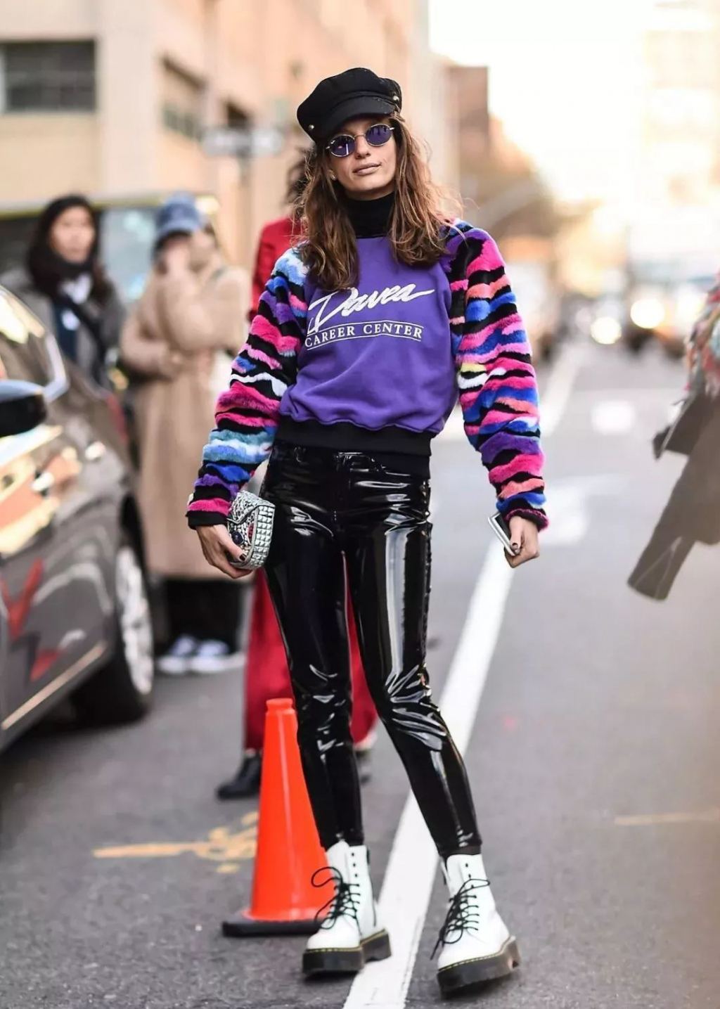 袁娅维大胆穿搭,袁娅维穿白裙子节目