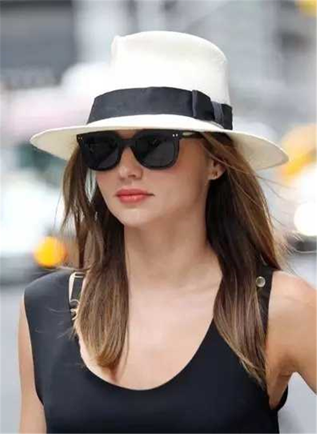 圆脸女生帽子怎么挑选,大圆脸适合什么帽子图