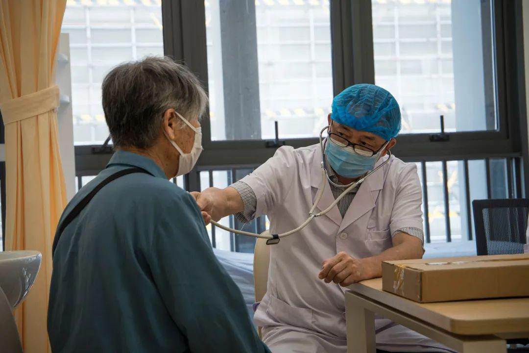 感谢医生医术精湛的锦旗,心血管科医生锦旗感谢词