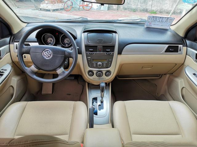 男子购买车后发现车辆有问题,2014款别克凯越内饰