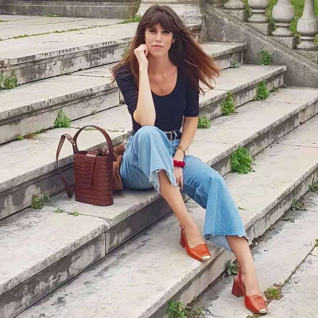 短袖显瘦针织衫,时尚洋气的高品质针织衫短袖