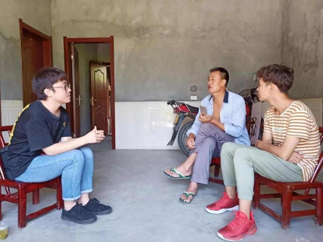 鐜板疄鐢熸椿涓亣鍒拌繖鏍风殑鑰佸笀,閭d簺琚悓瀛︽墦鑴哥殑鑰佸笀