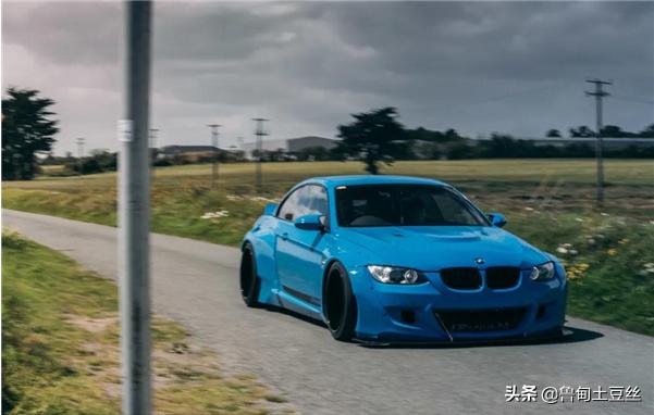 「毂锐驰」一台融入了JDM元素的宝马E93335i