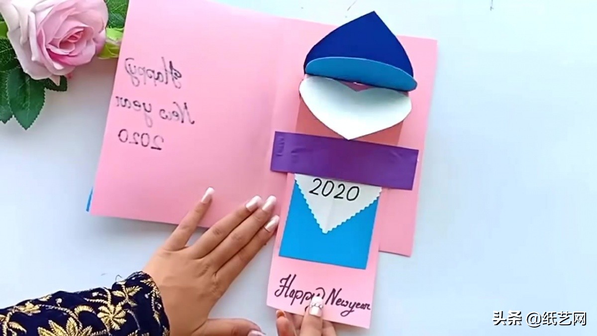 新年贺卡用卡纸还是彩纸,一看就会的超简单手工新年贺卡