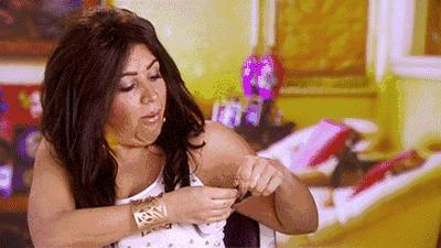 泳池里有“小蝌蚪”，女生游泳会怀孕吗？