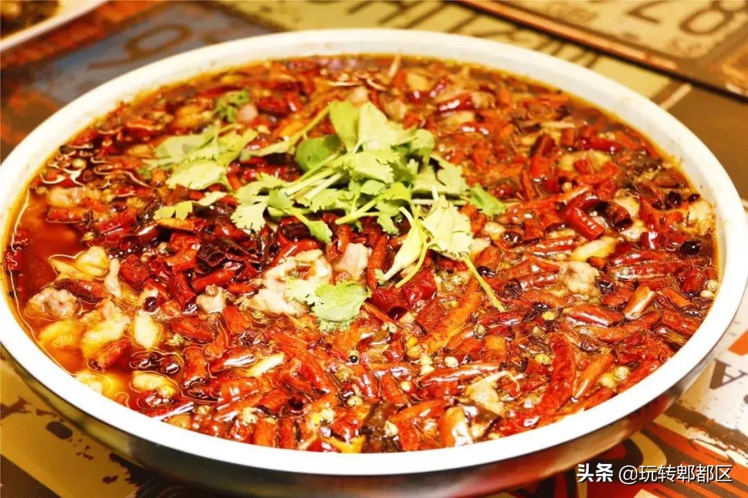 坐标蜀都万达！一口秒穿金庸世界的江湖菜！泼辣到肾上腺素狂飙