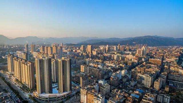 浙江第一工业强镇,浙江第一强镇