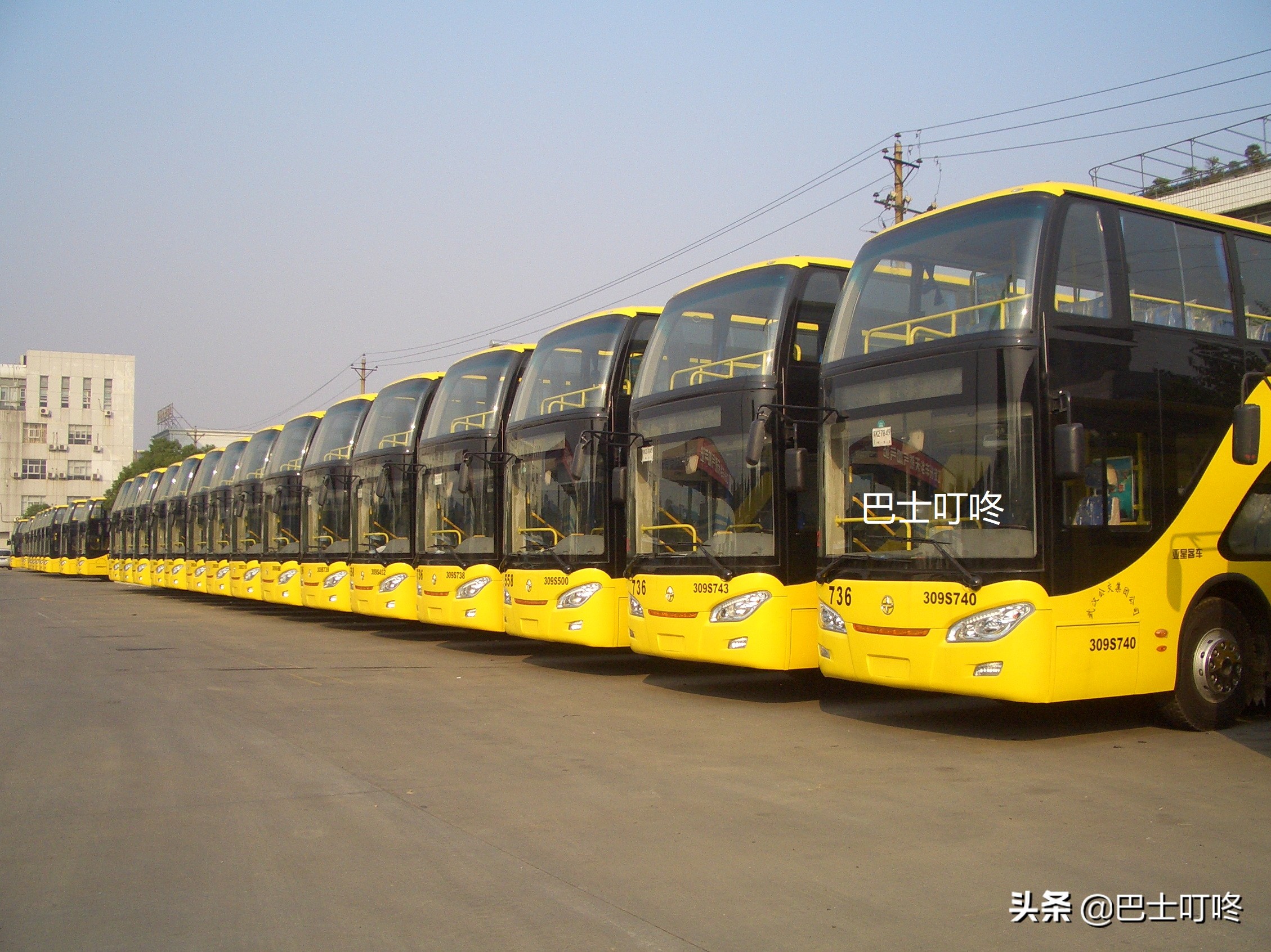 武汉双层巴士历史,武汉大批量购买双层巴士