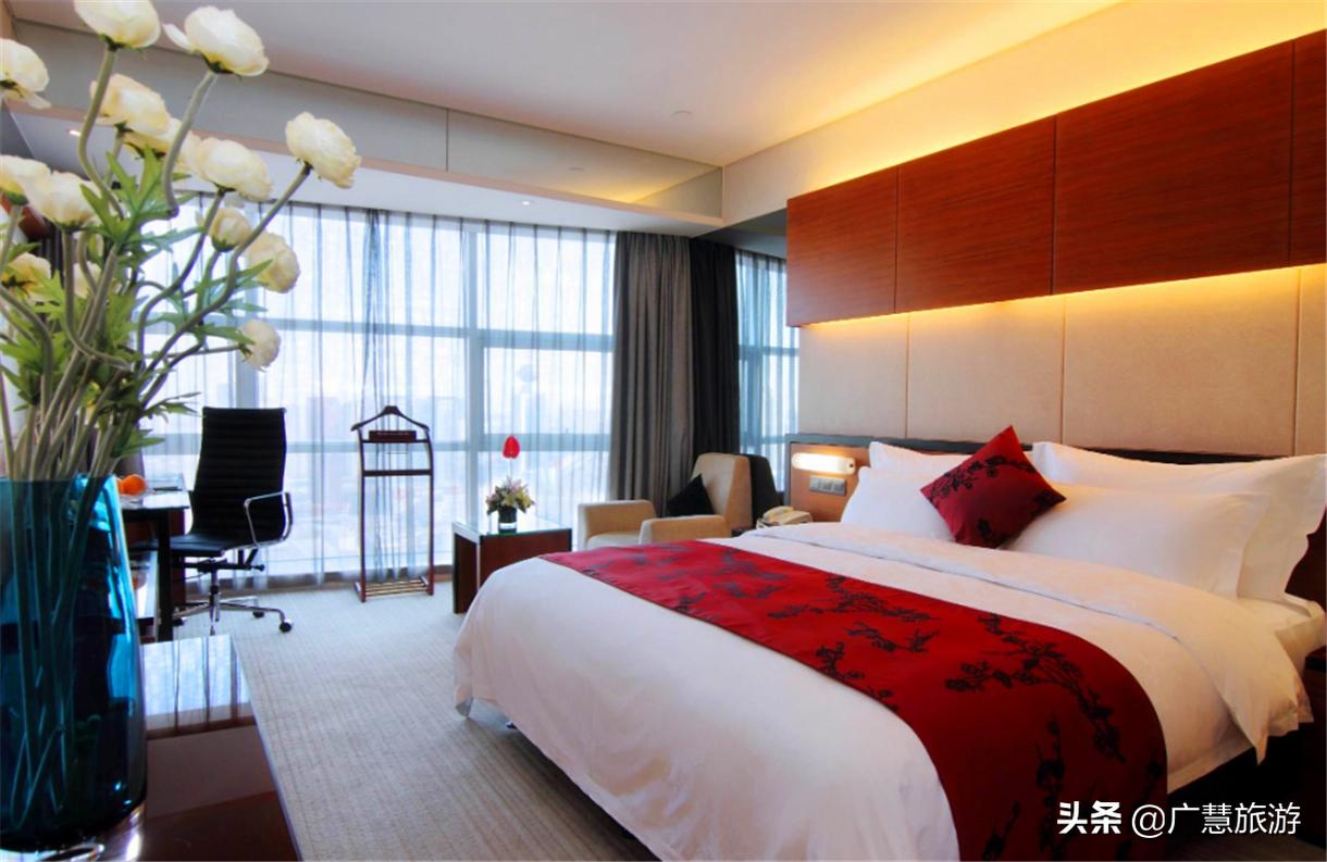 日照旅游酒店订哪里便宜,日照旅游吃海鲜