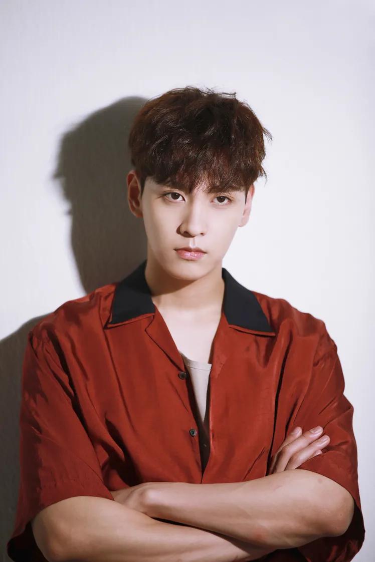 又一对官宣结婚！她完成了自己的偶像剧