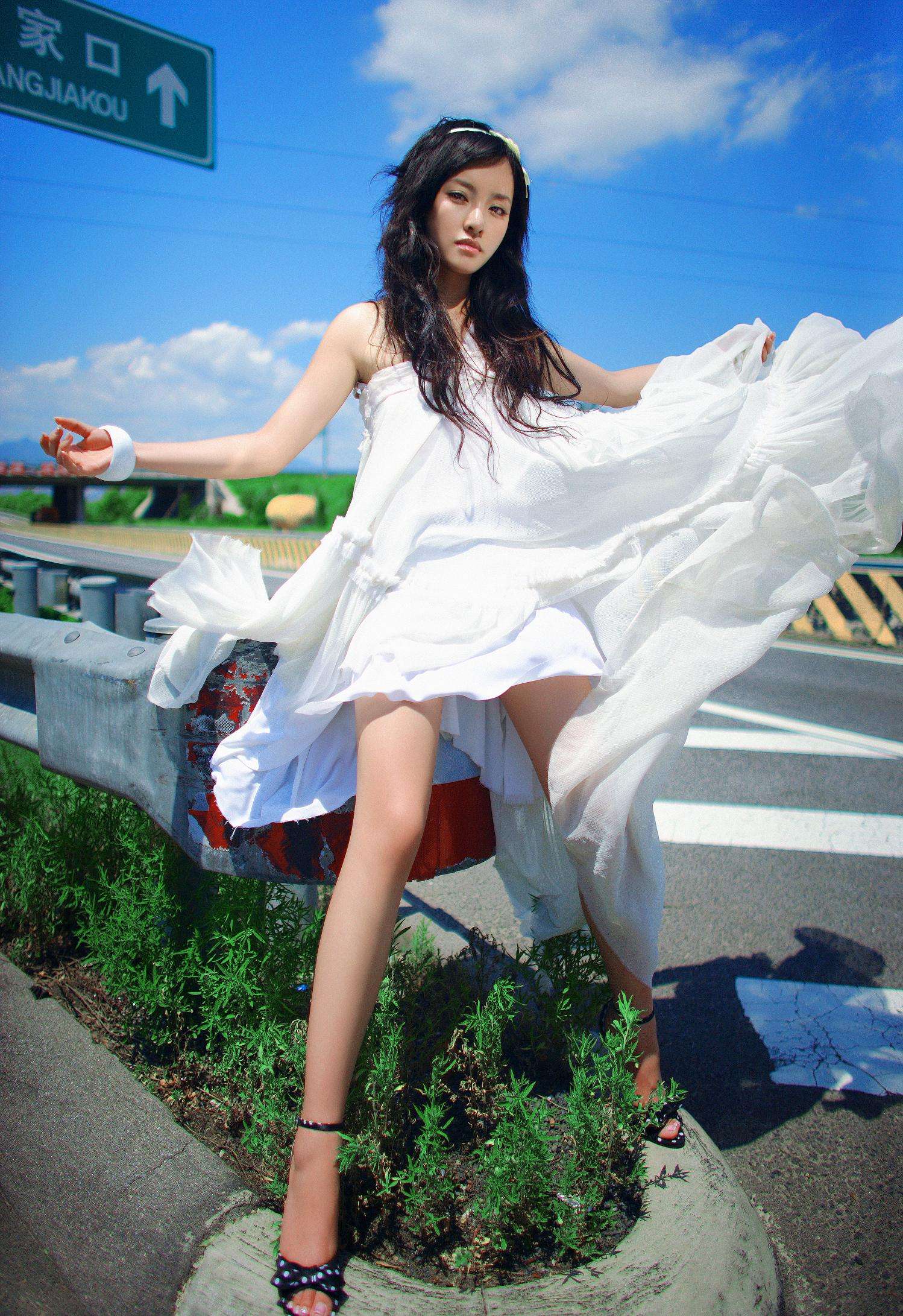 抖音最火的美女手机壁纸图文,抖音最火2021最潮锁屏壁纸超高清