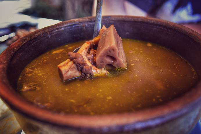 全新一代瑞虎8穿越剑门关,全新一代瑞虎8十万人百城公测