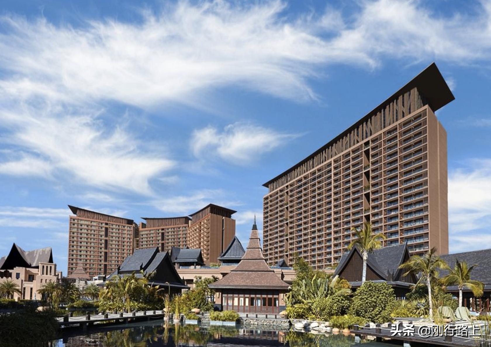 三亚顶级酒店品牌有哪些,三亚的很豪华的连锁酒店有哪些