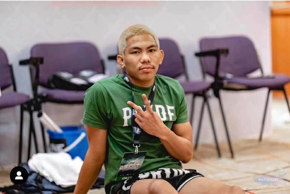 将杀马特带上国际擂台，如今他又要挑战下一任播求