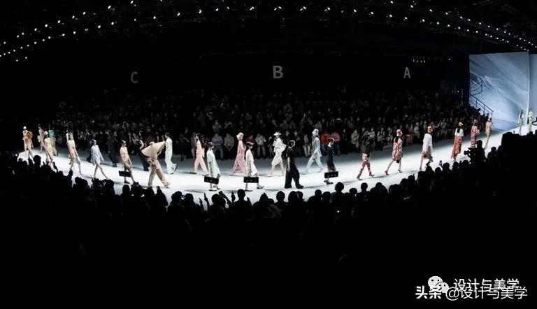 lily服装发布会,lily服装2019夏装