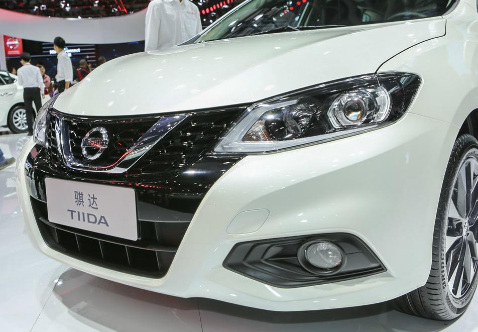 日产骐达两厢2022款报价及图片,08年手动挡日产骐达两厢多少钱