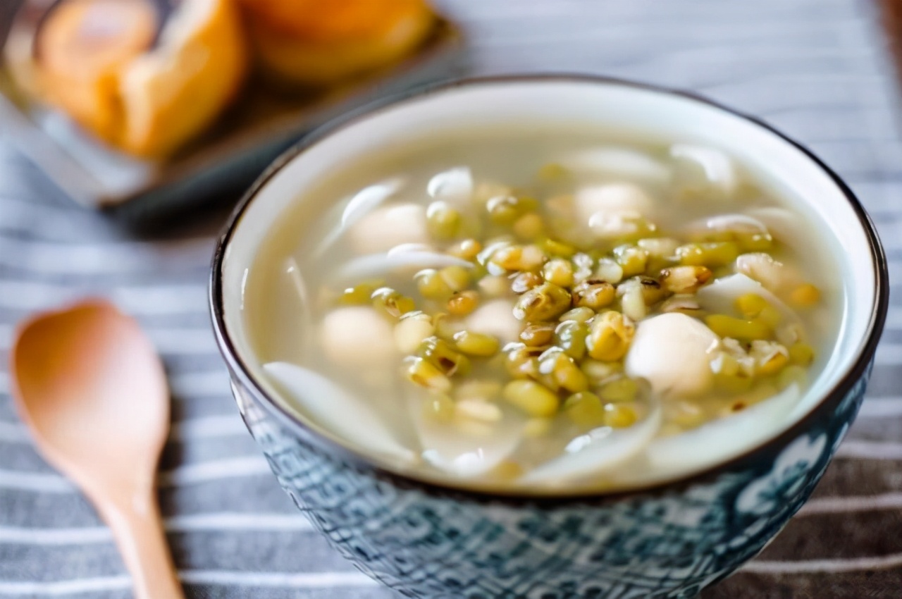 夏季煲什么汤喝去暑清热解毒,夏天喝这几道汤清热祛湿补充营养
