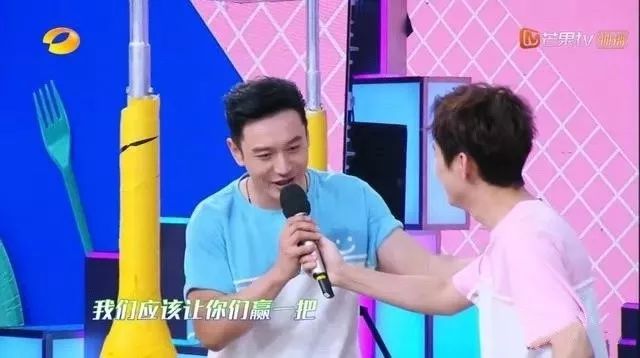 油腻！爱装逼！用力过猛！真的有人喜欢黄晓明吗？