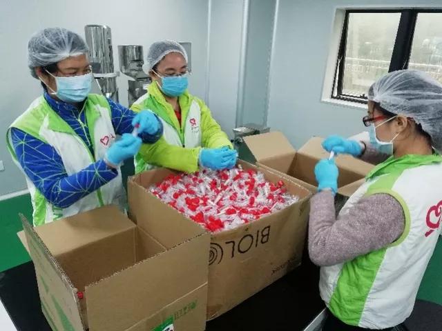 众志成城抗击疫情广东,众志成城抗疫情慰问社区暖人心