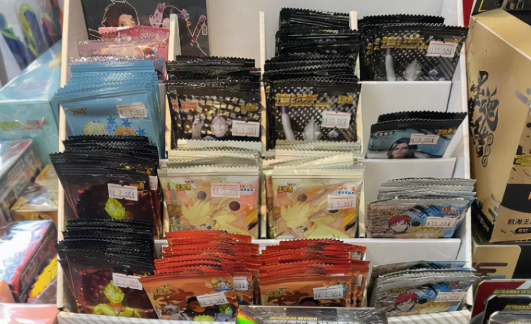 成本一毛钱的奥特曼卡片赚了15亿,成本为1毛钱的奥特曼卡