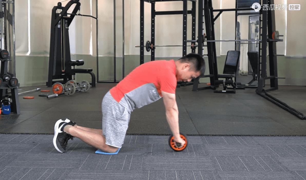 一个轮子的健腹轮,一个健腹轮消耗热量