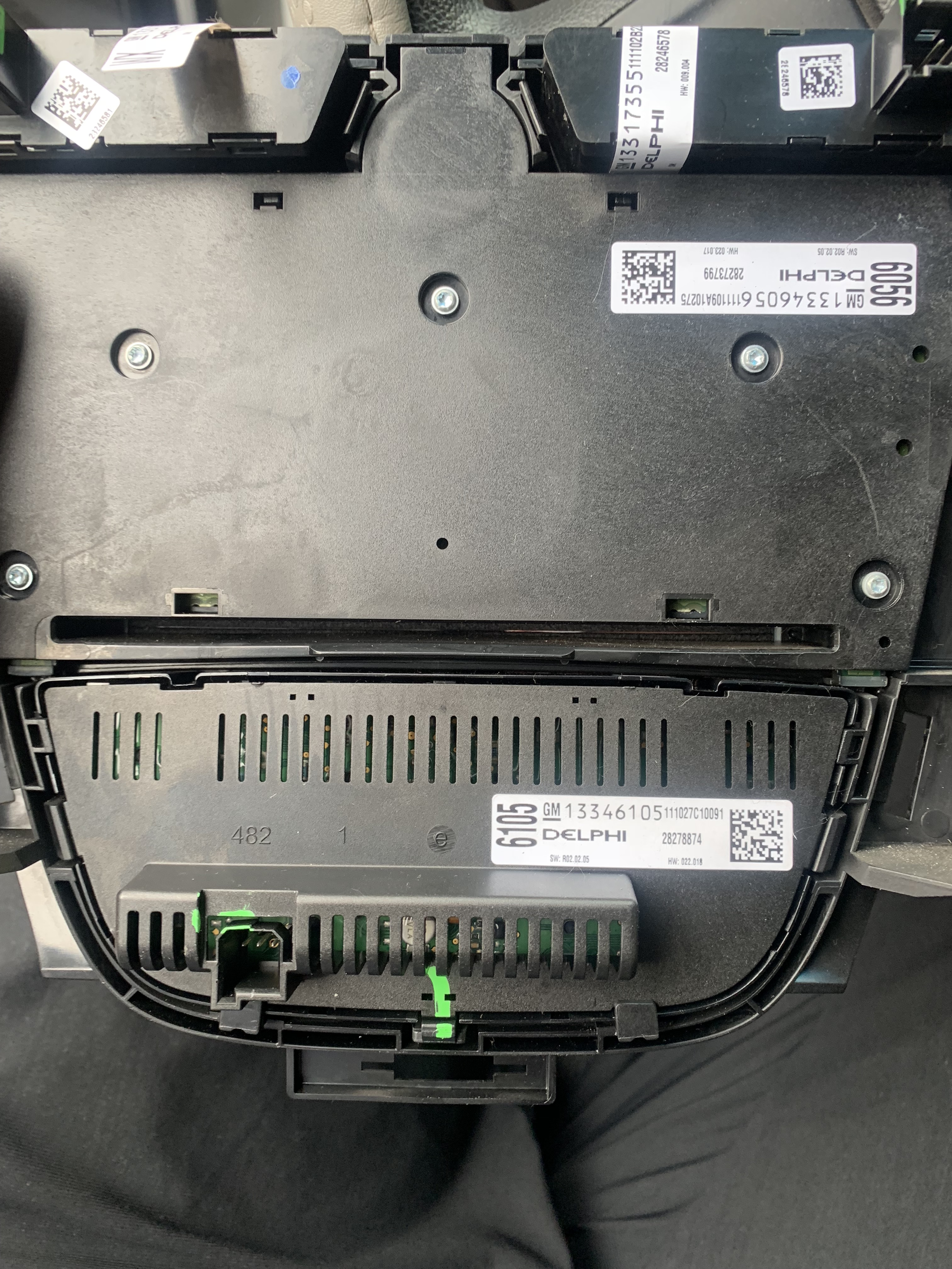 自己动手更换别克英朗挡把,别克英朗改装横屏导航