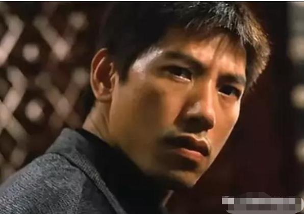 乌鸦哥张耀扬从年轻到现在变化,乌鸦哥张耀扬面容老态