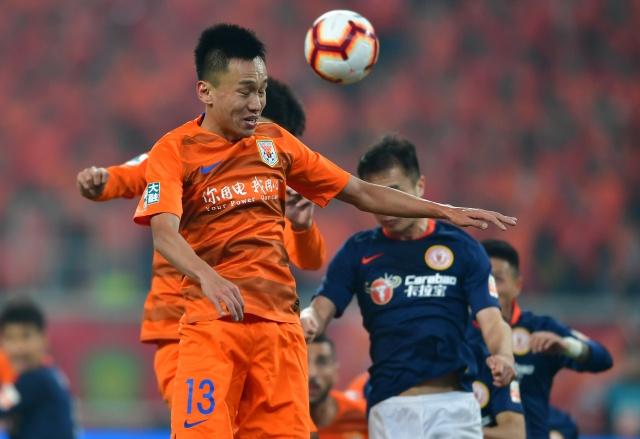 不惧鲁能高度！中国“轰炸机”遇韩国“轰炸机”两队身高成看点