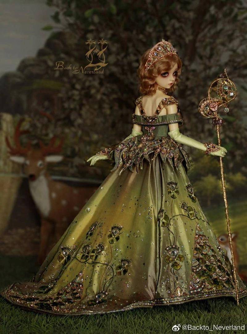 为什么年轻人都陷进了“娃圈”?|当代年轻人迷惑行为破解