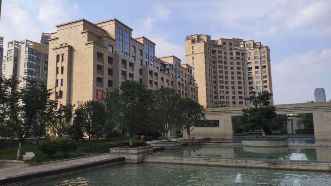 归来仍是少年古玩市场,归来仍是少年季羡林