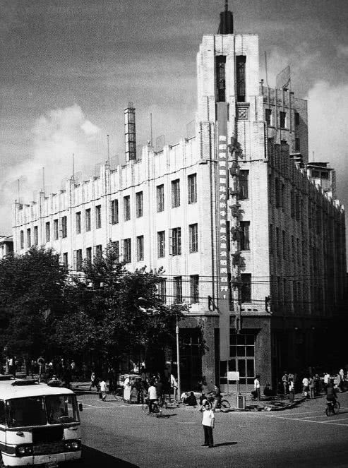 长春友谊商场老照片,长春一商店老照片