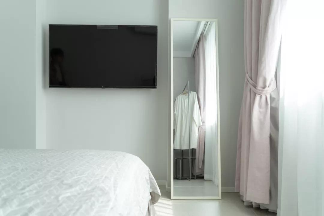 60㎡小屋，我们收了482件衣服，186双鞋子，412本书……