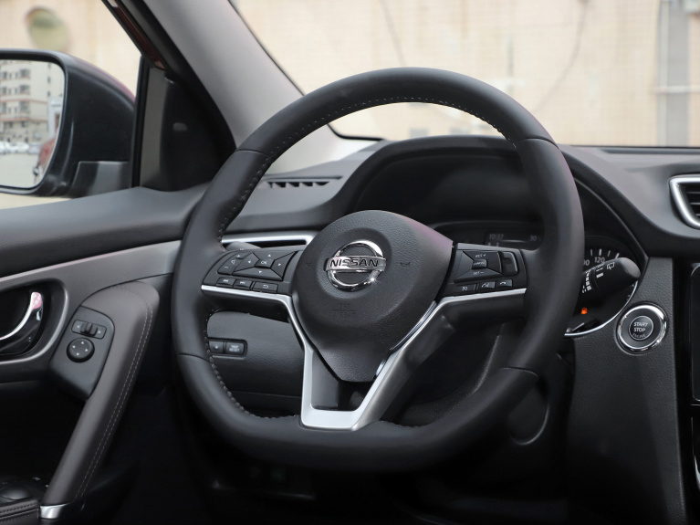 日产逍客方向盘锁死,逍客方向盘锁死无法启动