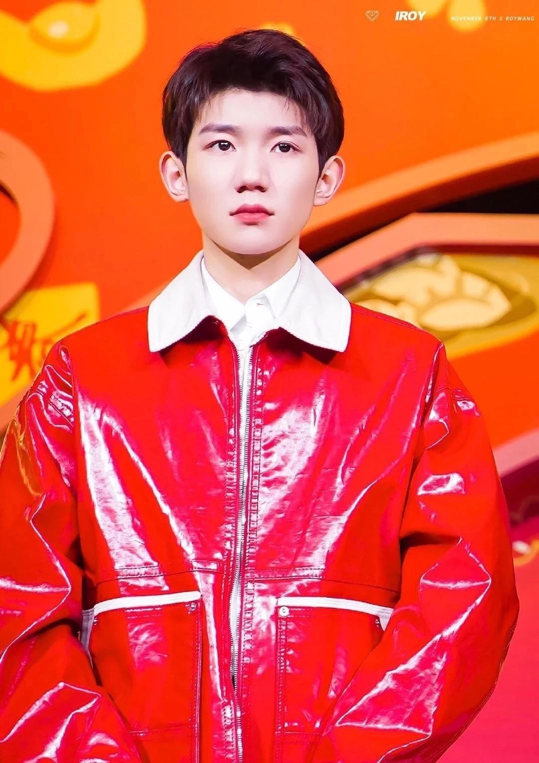 一起吃年夜饭看春晚,吃年夜饭看春晚的感受