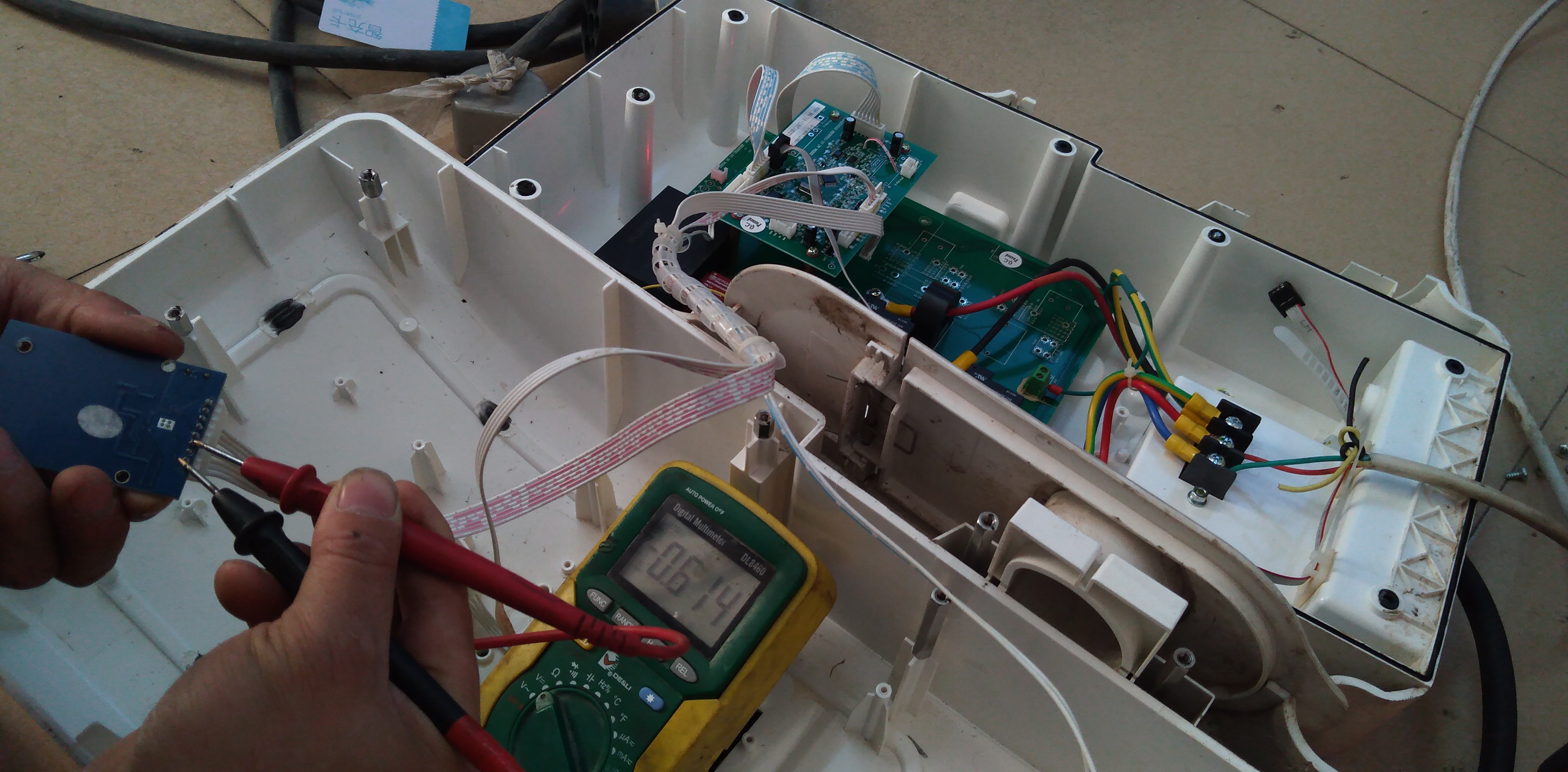 电动车充电桩插不进去,电动车充电桩故障排除技巧