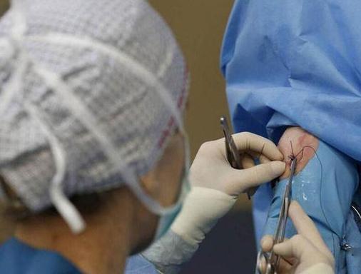 每个孕妇顺产大部分都是侧切吗,为什么孕妇都选择顺产