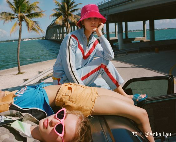 你穿过最便宜的衣服多少钱,你穿过最贵的衣服是什么