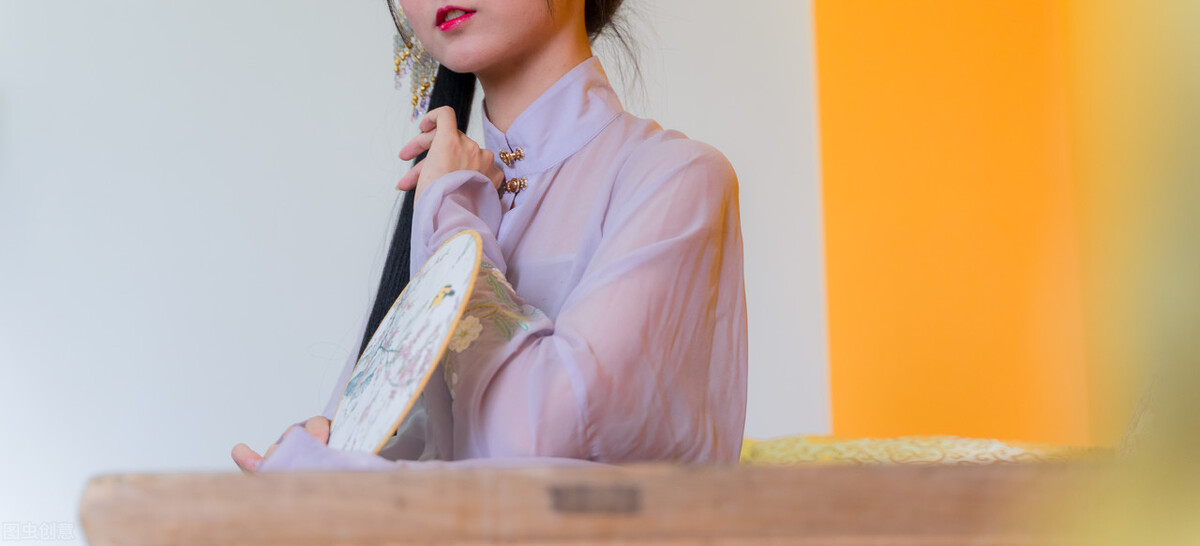 故事:她是一代美姬,大皇子倾慕她连送三千金,登基后却赐她毒酒