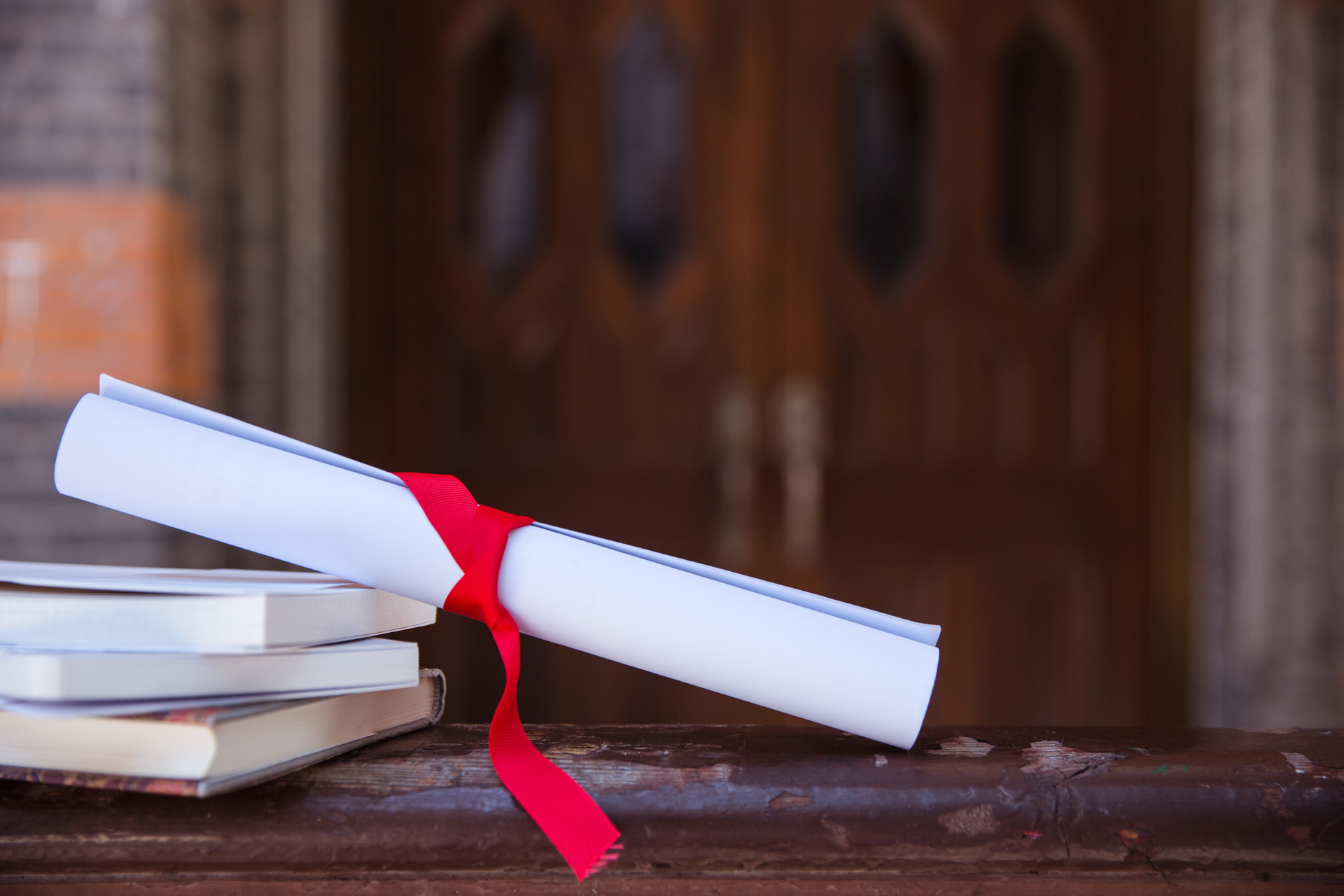 全日制本科和全日制专升本一样吗,全日制本科与全日制专升本的区别