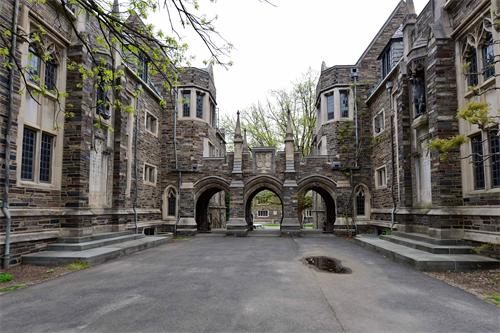 美国留学教授精良大学排行！优秀的师资便是GPA的“大救星”