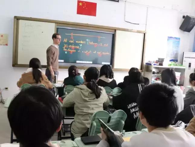 家长参加初中英语节活动感受,初中家长请注意什么