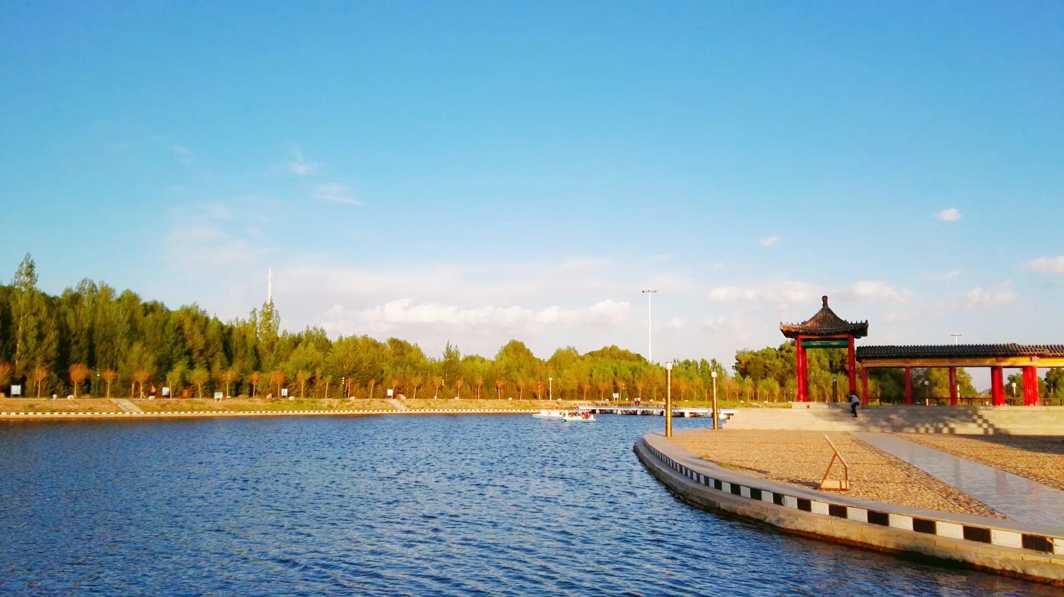 天边草原乌拉盖，《狼图腾》取景地，内蒙古保存最完好的天然草甸
