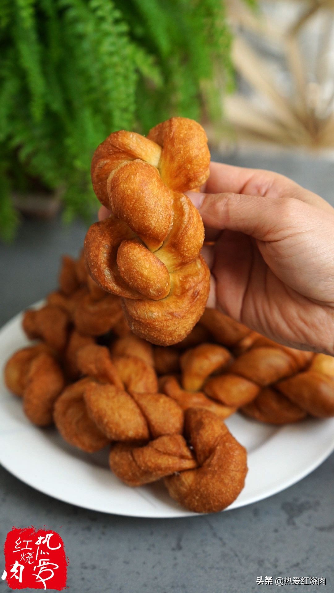 面粉别总是蒸包子,面粉加鸡蛋蒸馒头最简单的做法